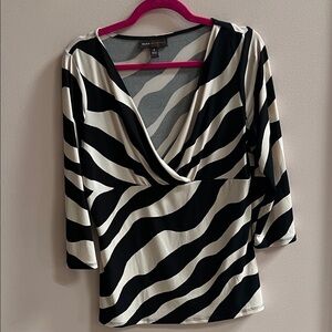 Dana Buchman Black & White Zebra-Print Surplice Top Low Cut V-Neck Small